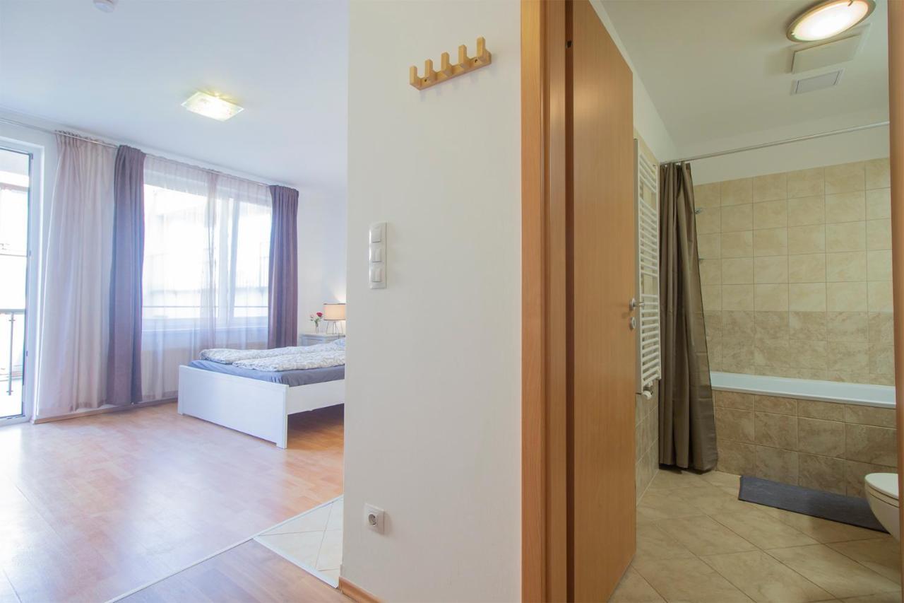 Corvin Modern Studio With Ac, Parking Daire Budapeşte Dış mekan fotoğraf
