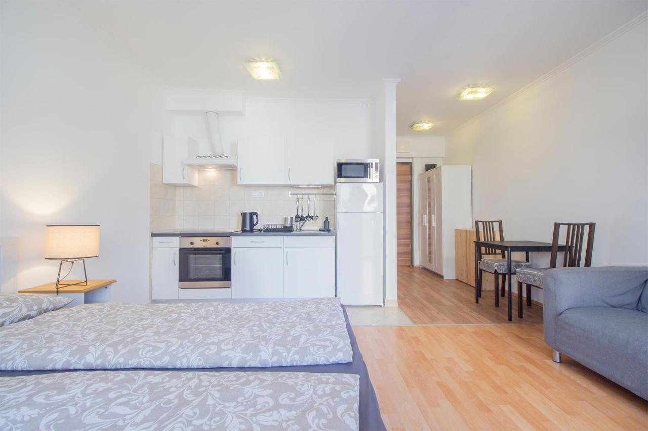 Corvin Modern Studio With Ac, Parking Daire Budapeşte Dış mekan fotoğraf